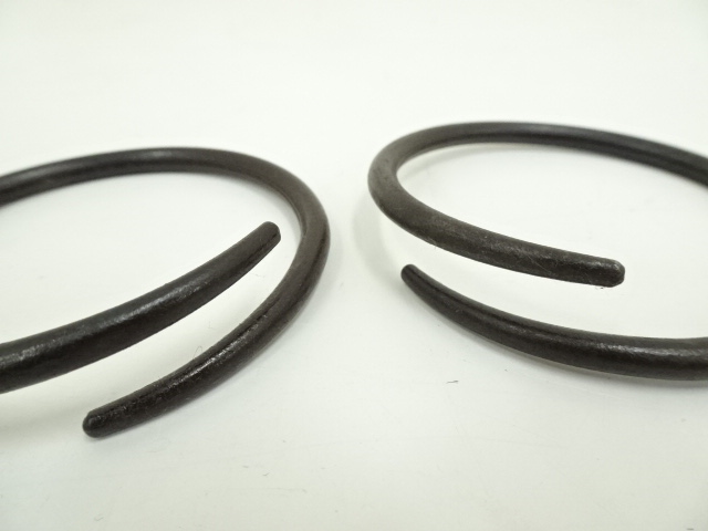  釜師　増山馨鉄造　丸形釜（釜鐶付）（共箱）